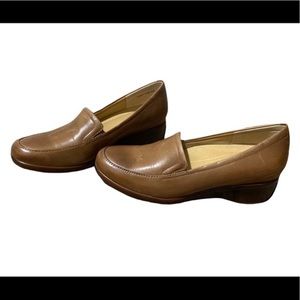 Trotters Brown Woman’s Leather Loafers 8.5M